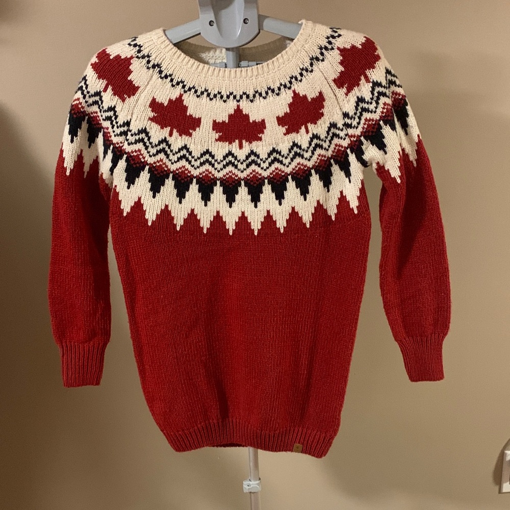 Canadiana Knitted Red and White Maple Leaf Women's Sweater Size XS